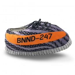 zapatillas de estar por casa estilo sneakes air jordan adidas yeezy pantuflas para estar por casa invierno nike adidas