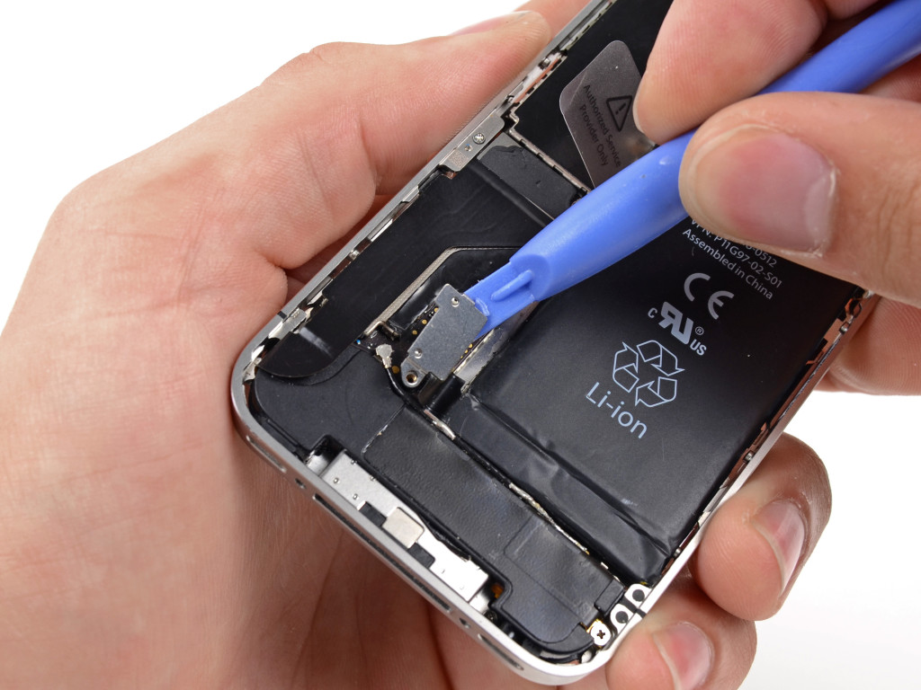 5cambiar_bateria_iphone_4